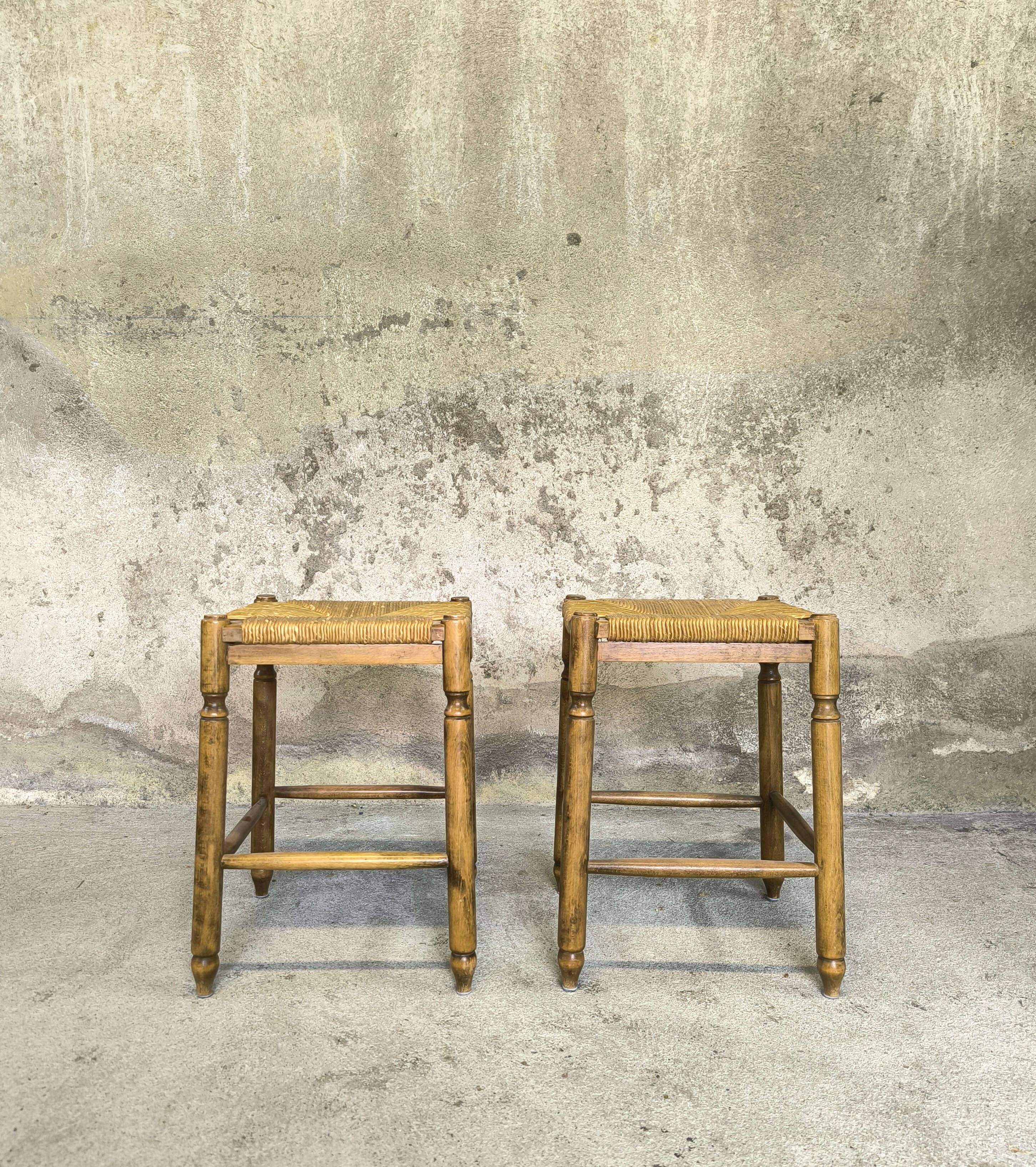 Paire de tabourets vintage en bois et paille