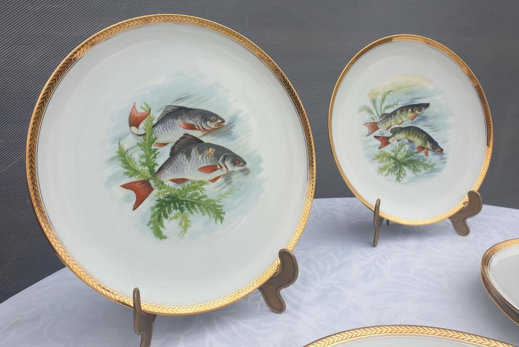 Set 12 plates porcelain fish edge laurel gold Bernardaud