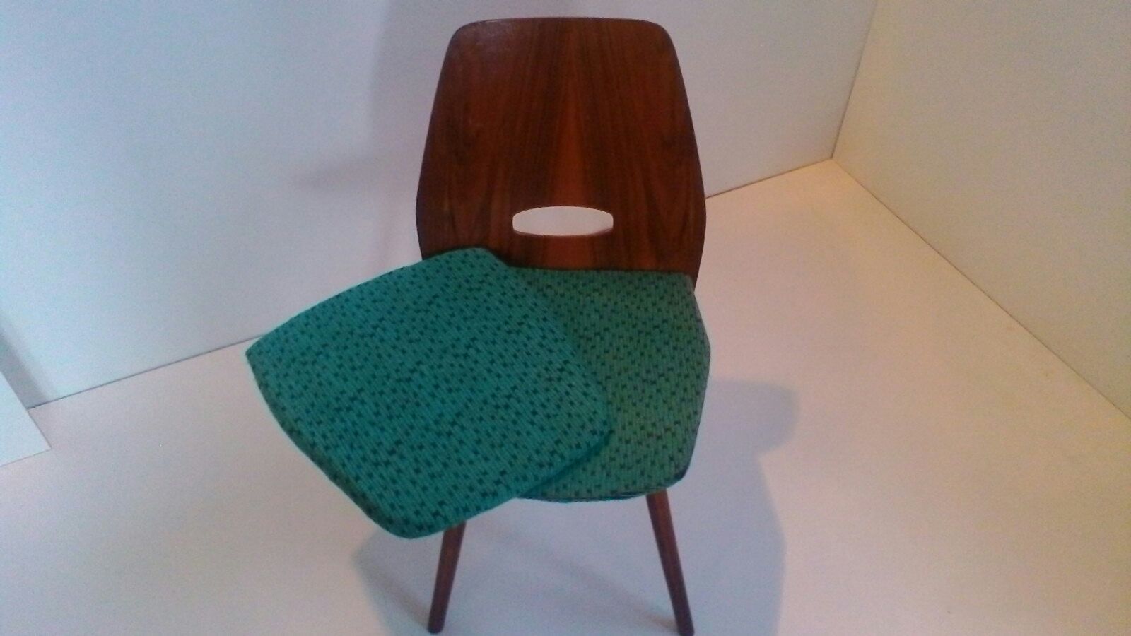 Chairs Dining table Deco beech of Tatra Pravenec,.