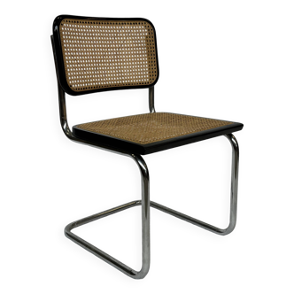 Cesca chair b32 model in chrome and black by Marcel Breuer