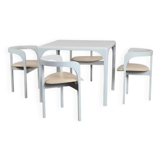 Table et 4 chaises années 70