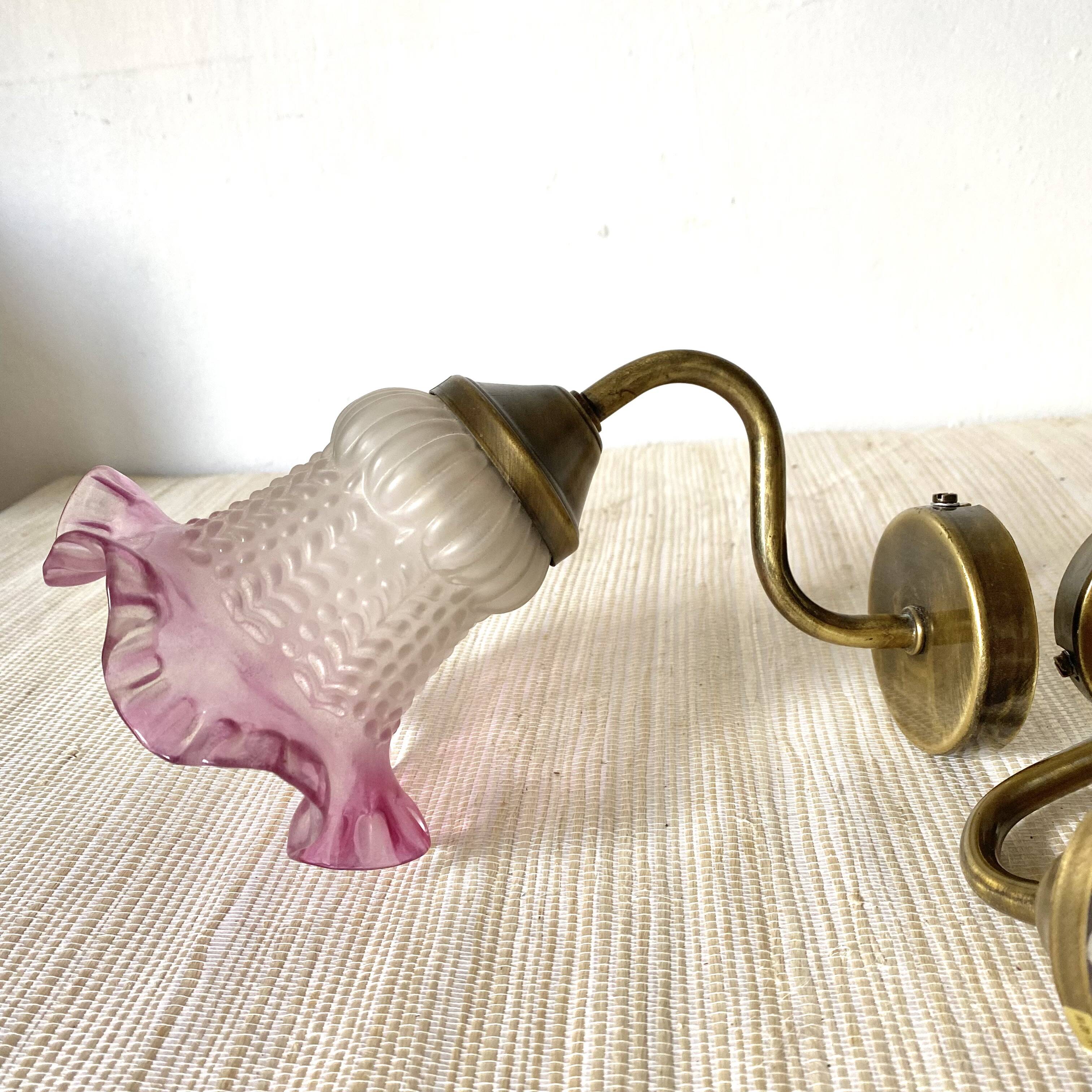 Pair of retro style wall lights, tulips