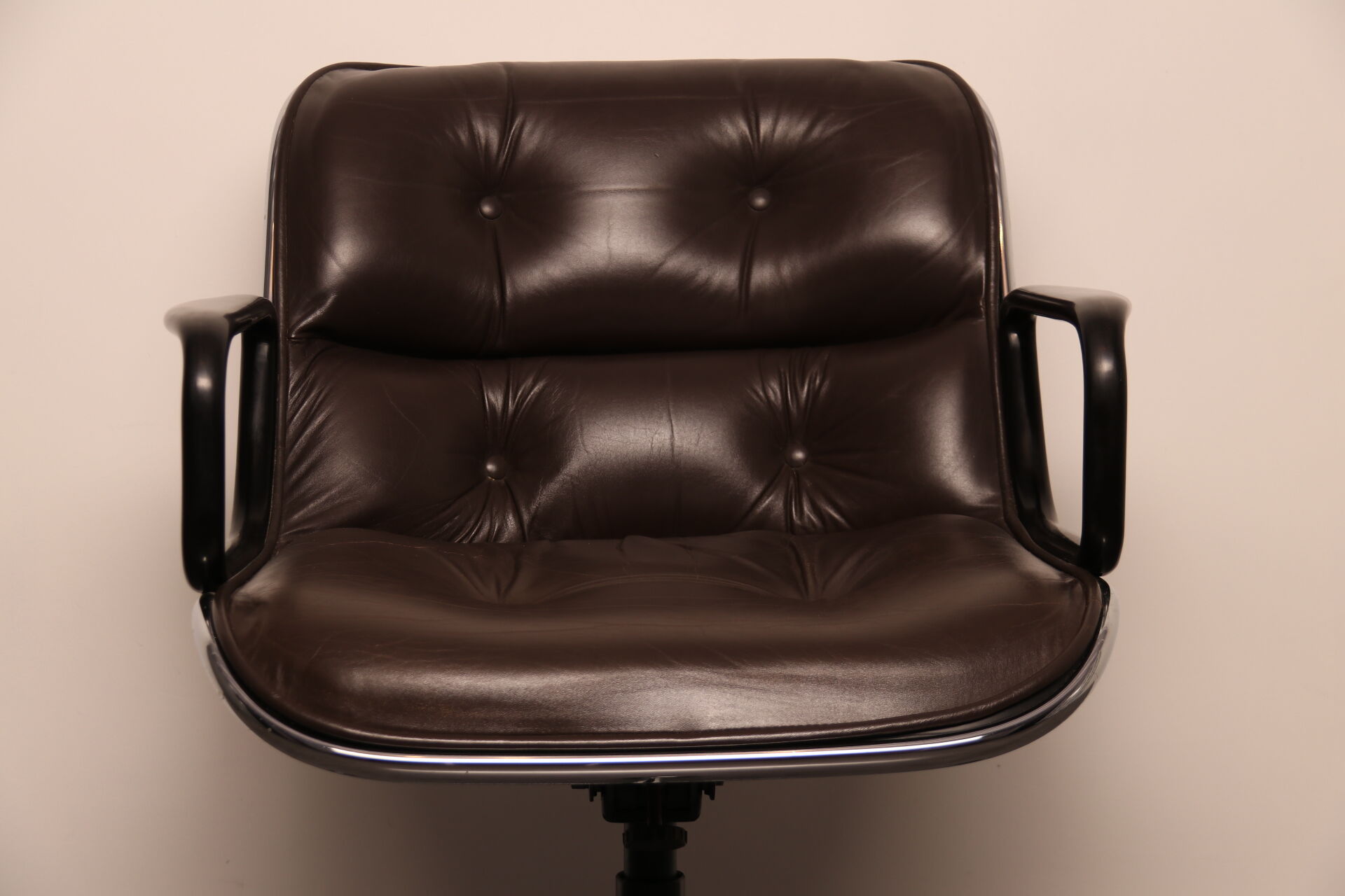 Executive office chair by Charles Pollock for Knoll - US - 1970's