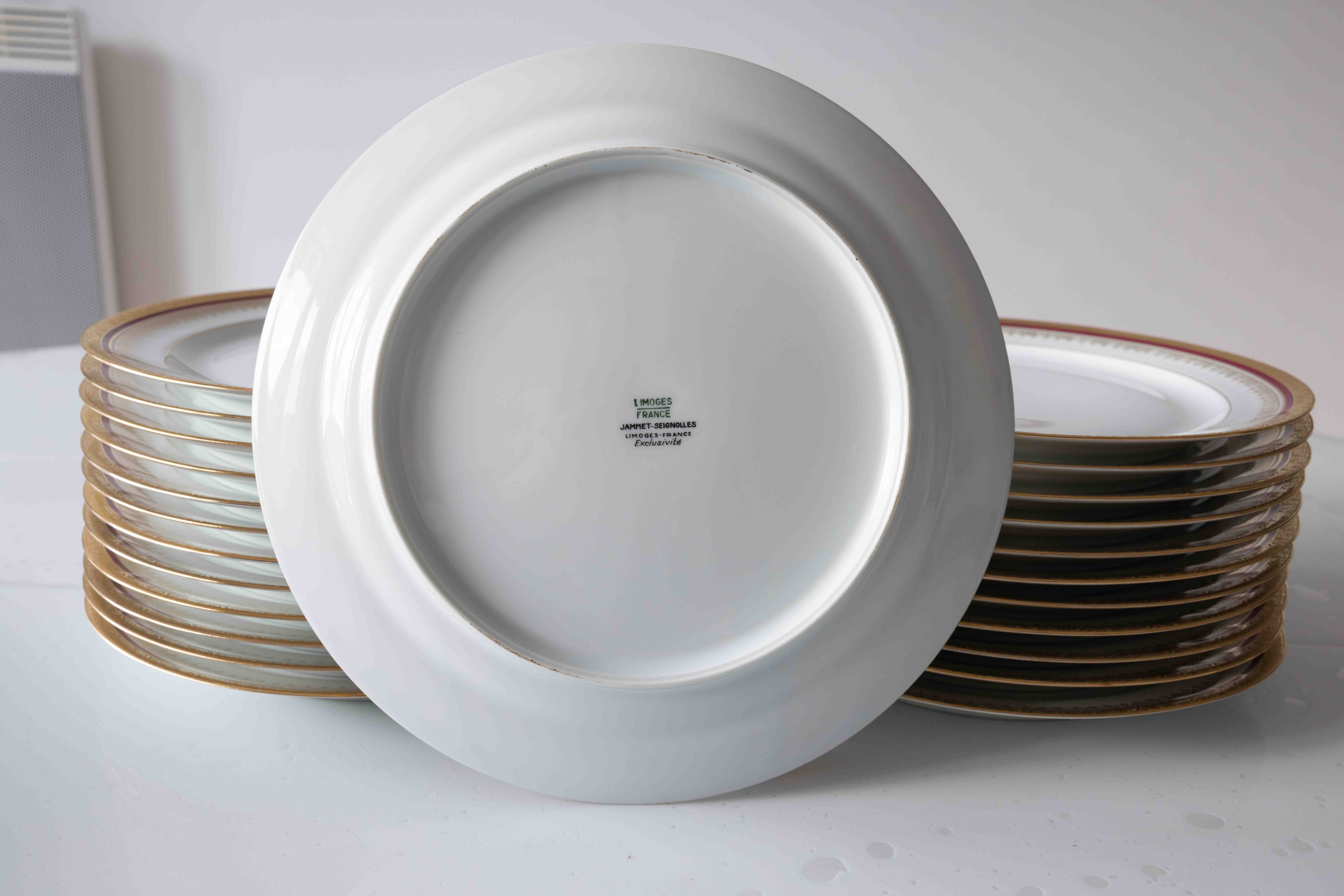 Sevice 72 pieces Limoges porcelain