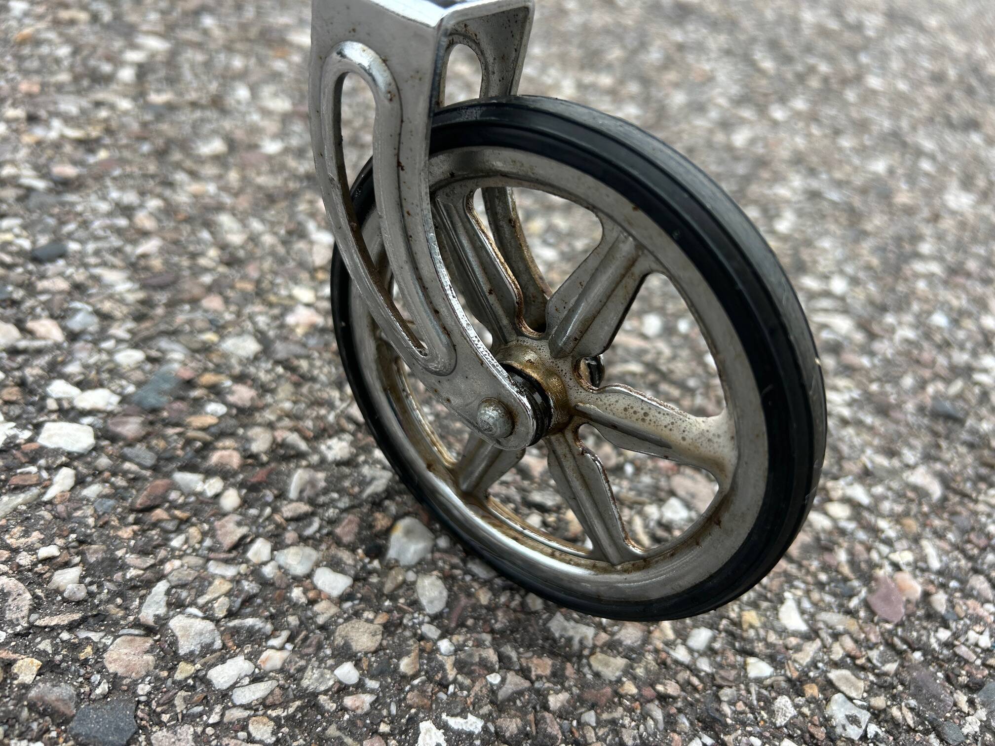 chrome rolling bar from the 1970s
