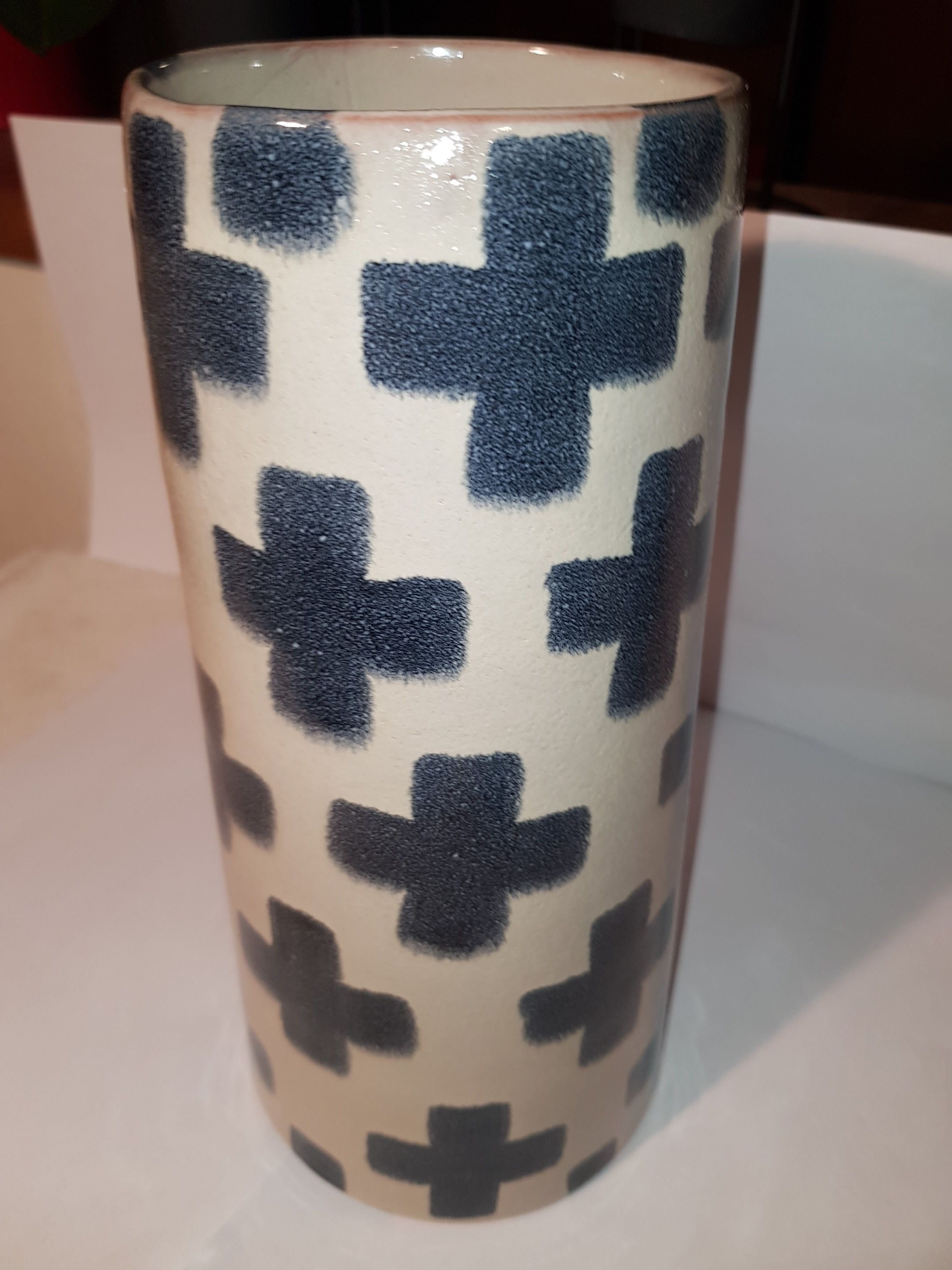 Very pretty vase in cermal