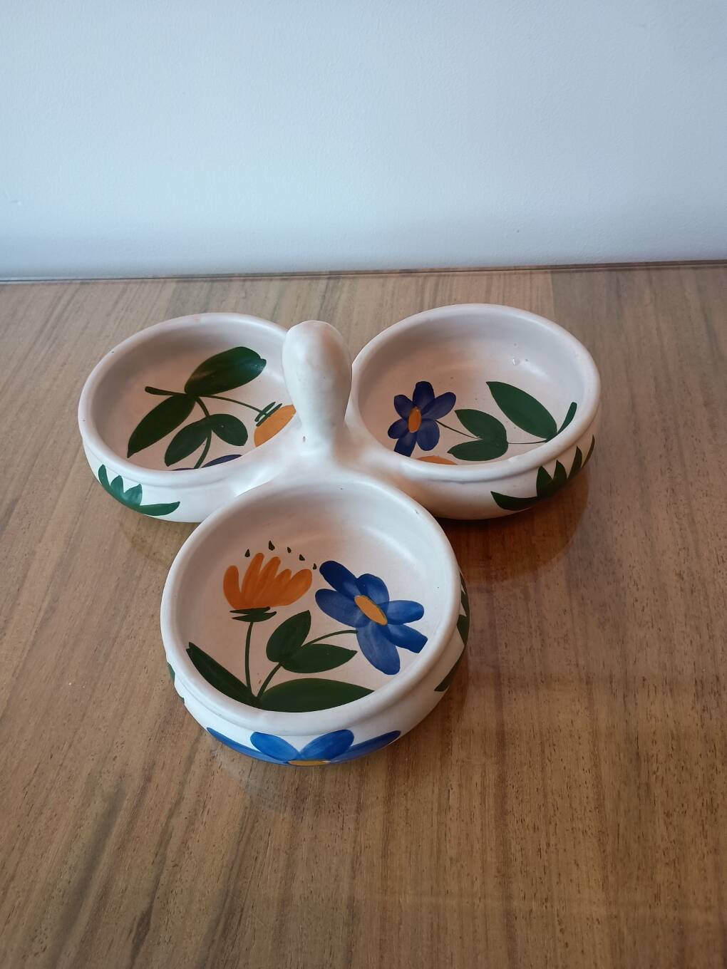 Hand-painted ceramic aperitif plate – Poteries du Marais