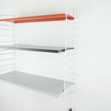 Tomado shelf
