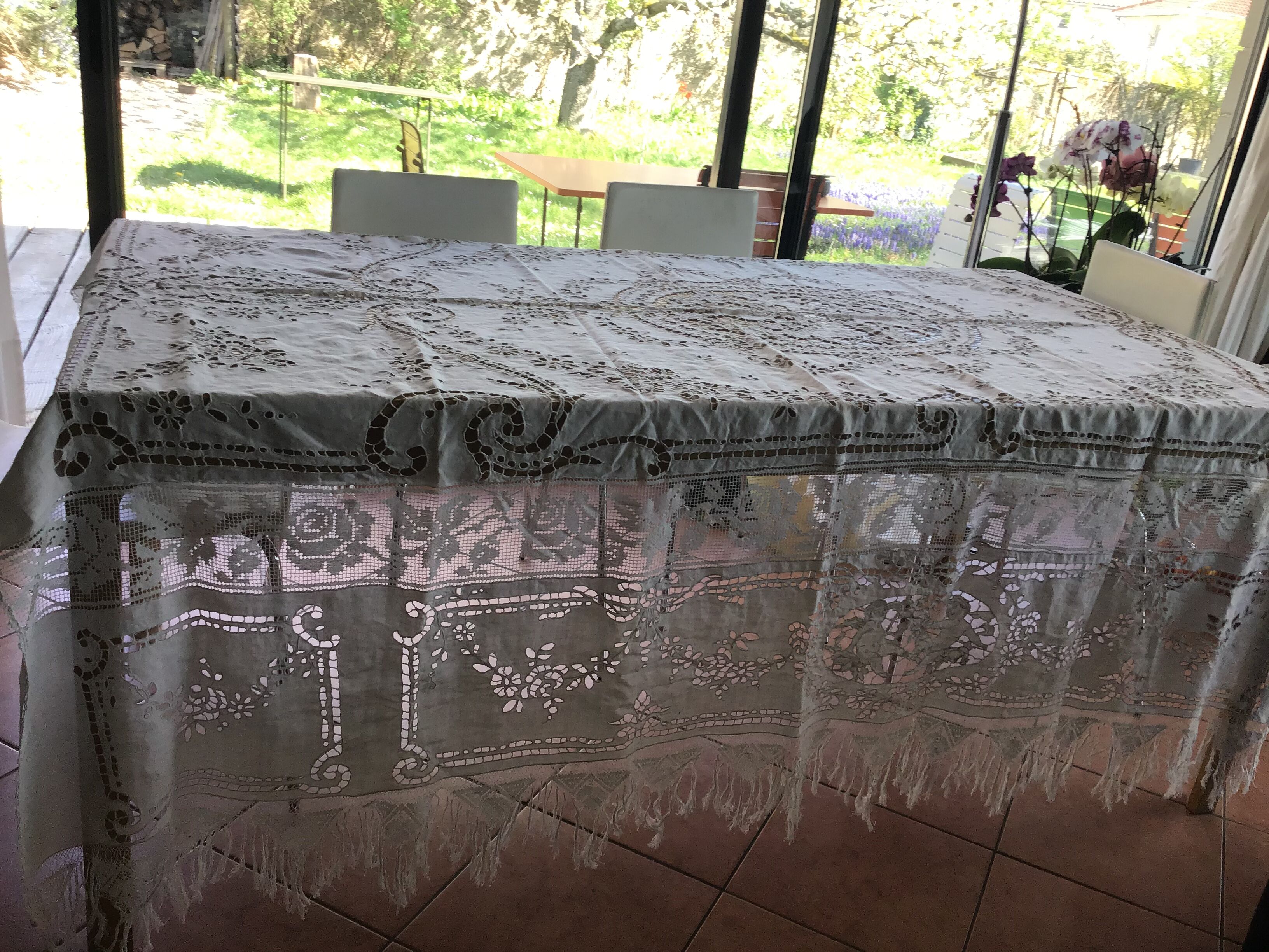 Richelieu embroidery coat fringed 2mx2m