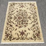 Nepalese rug - entirely handmade - dimensions: 1.70 x 2.40 meters - quality: wool on weft