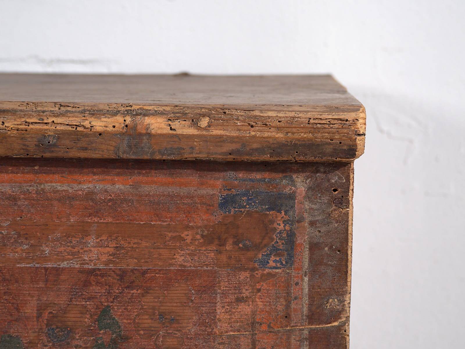 Antique trunk with floral motifs (c.1920) #24