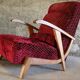 Fauteuil vintage en velours et bois 1950