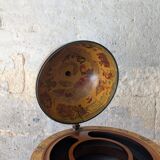 World map bar
