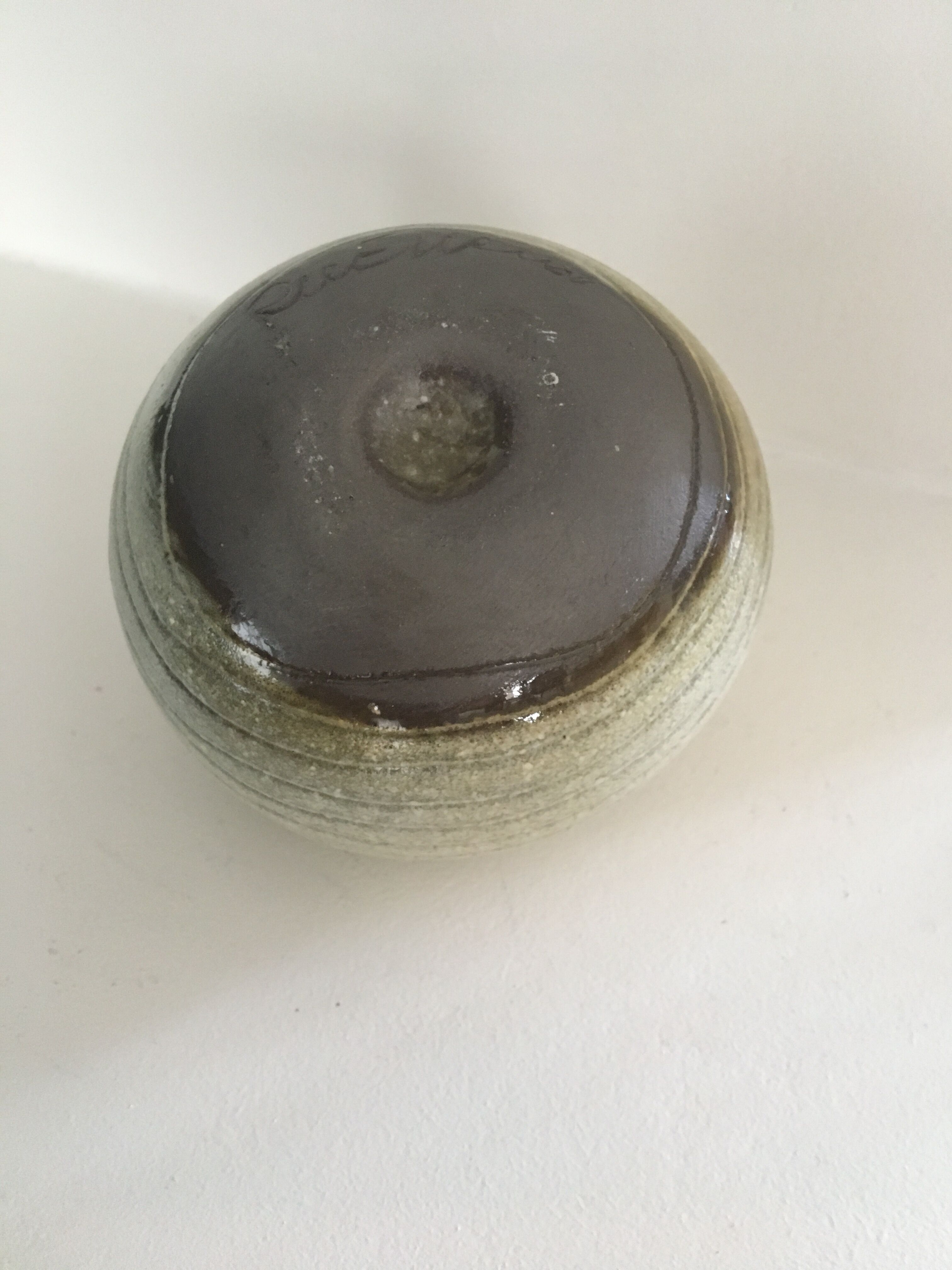 Soliflore ceramic ball signed