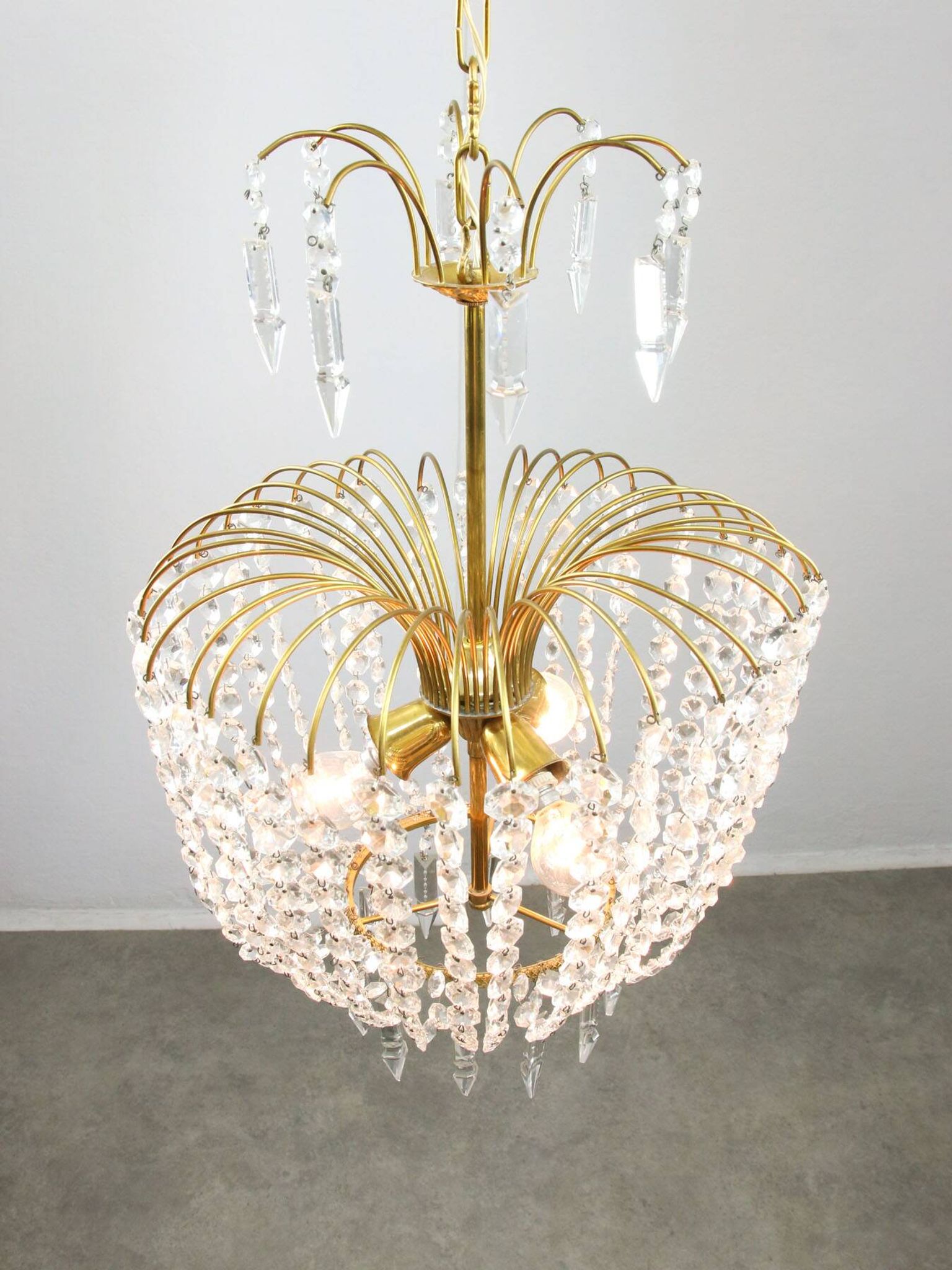 Vintage Italian Crystal and Gilt Metal Chandelier, 1980s