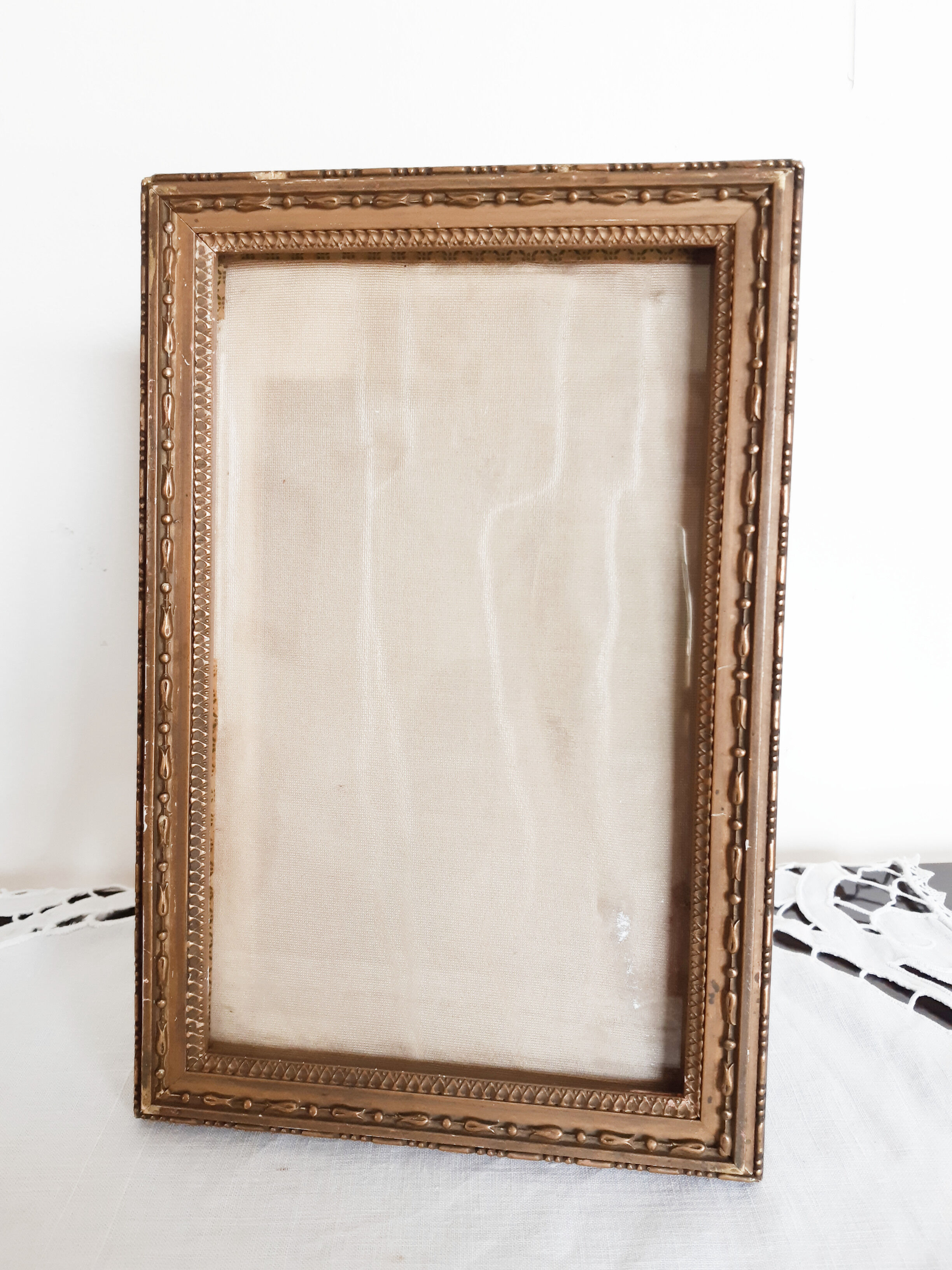 Gilded wooden photo frame