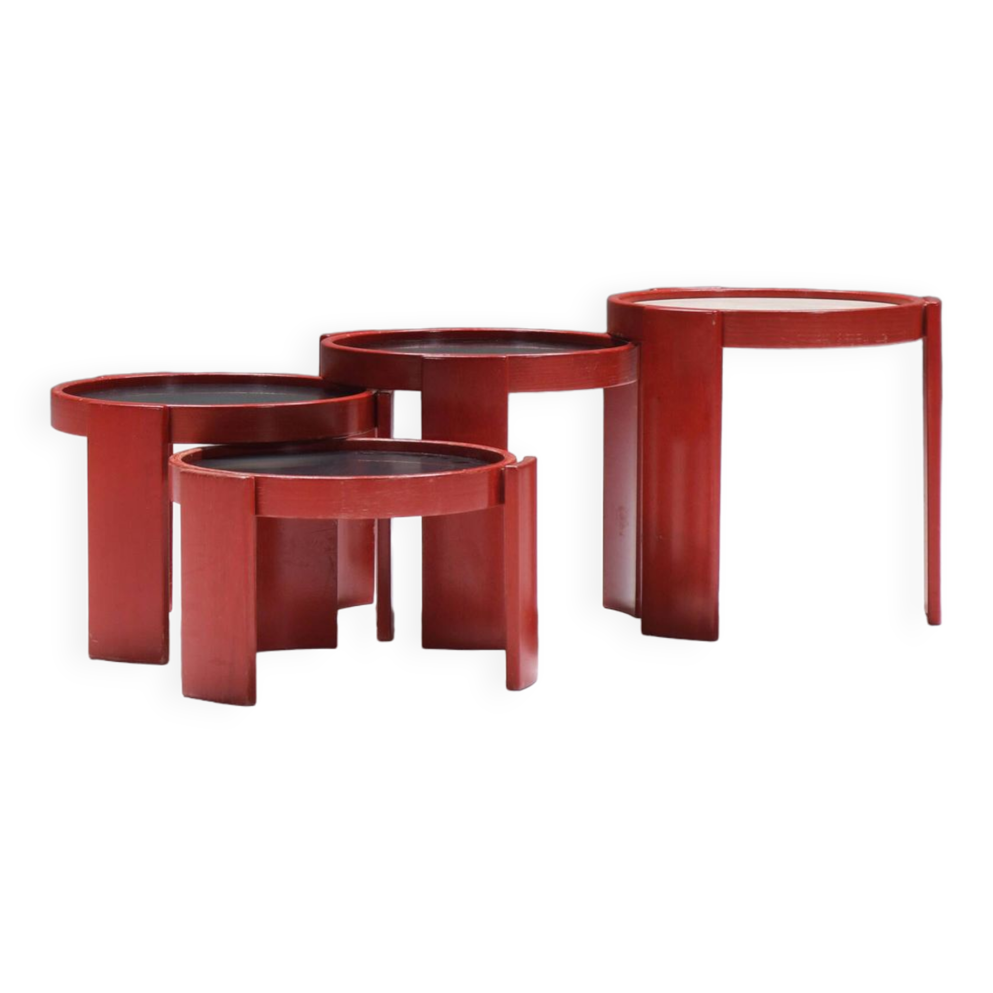 Stunning Nesting tables 780 in rare red by Gianfranco Frattini for Cassina Italy