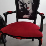 Louis XV Marylin Monroe style chair