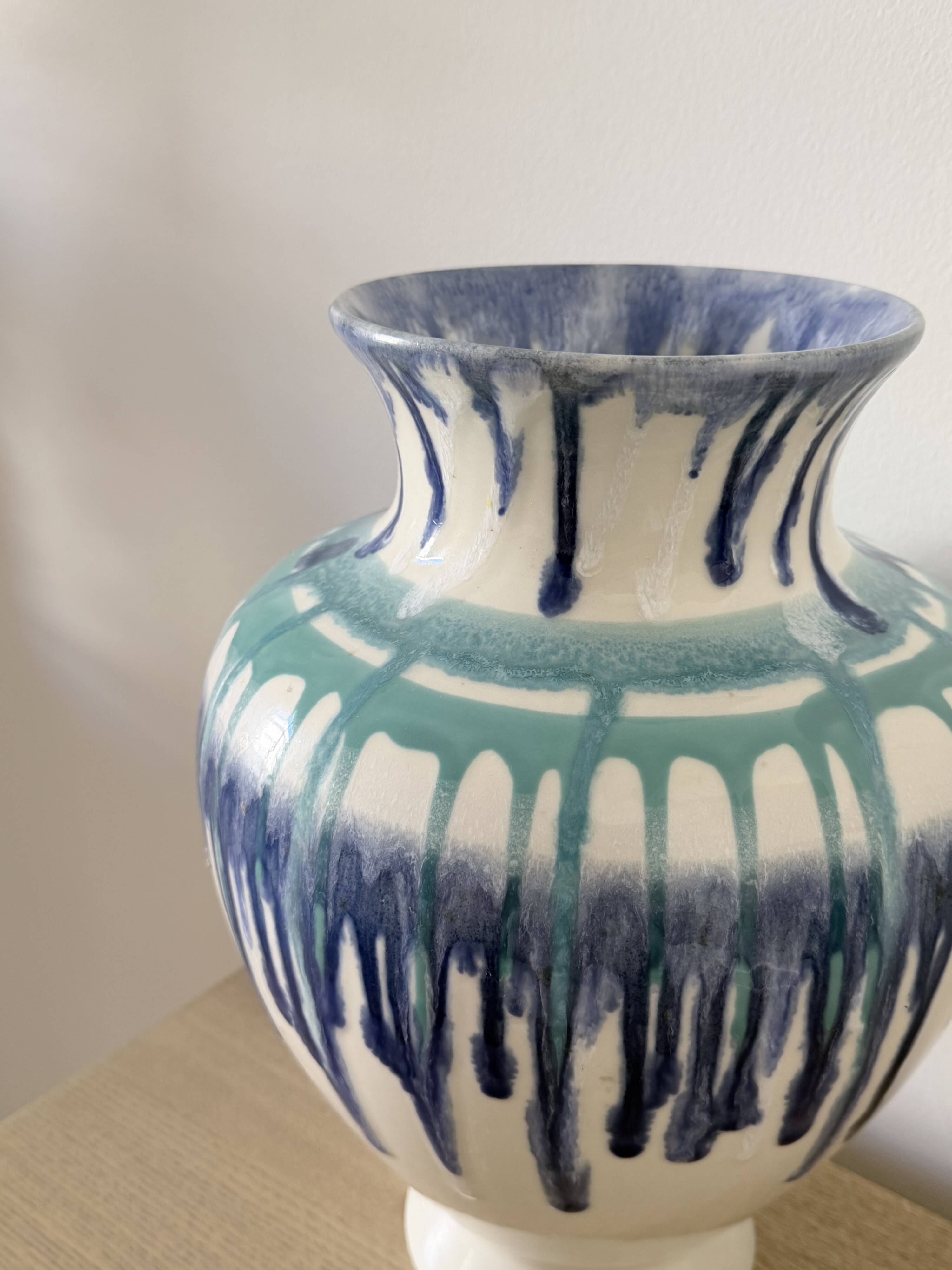 Large ancient sculptural vase in ceramic