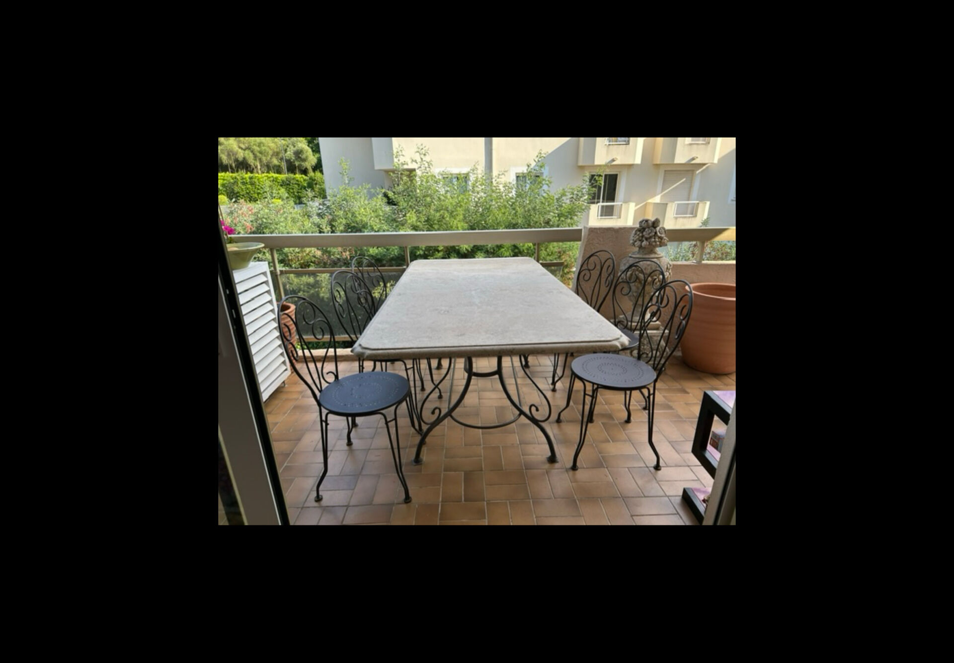 Ensemble table+6 chaises