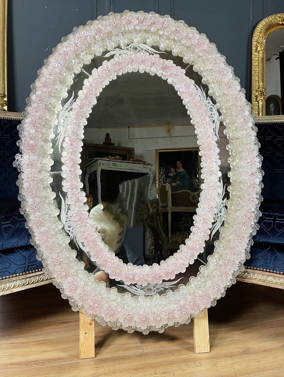 Oval Venice mirror from the 50s in Murano glass