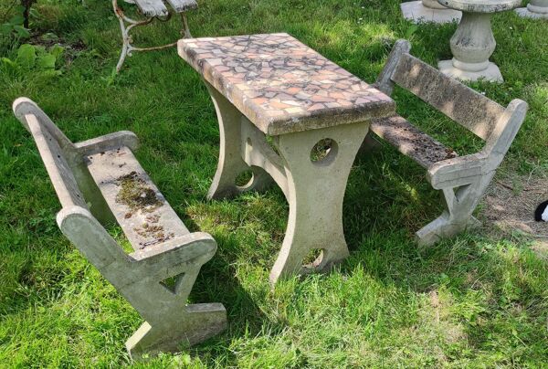 Ancien petit salon de jardin d'enfants