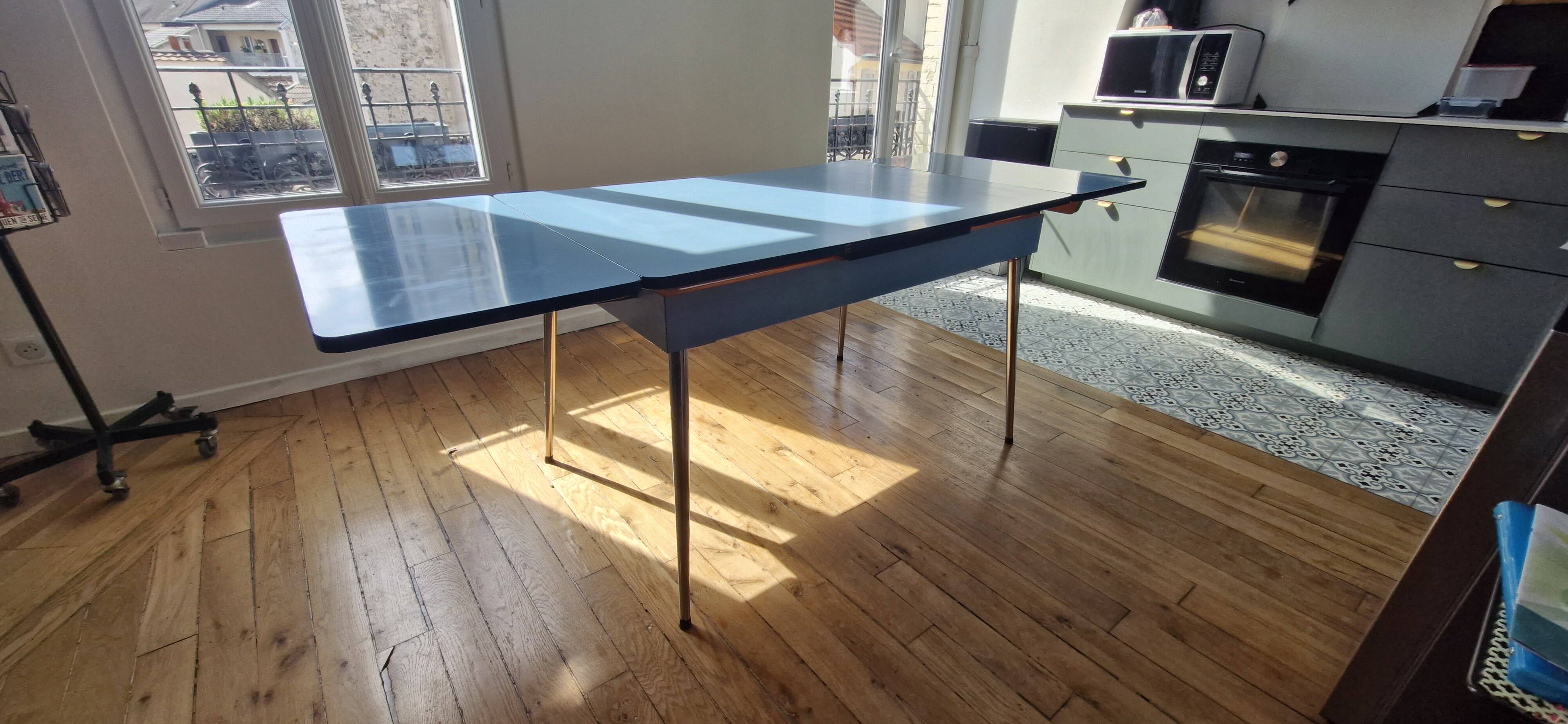 Extensible dining table, formica, 1970s