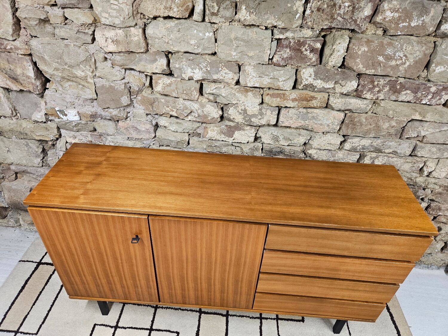 Sideboard in teak veneer 1970