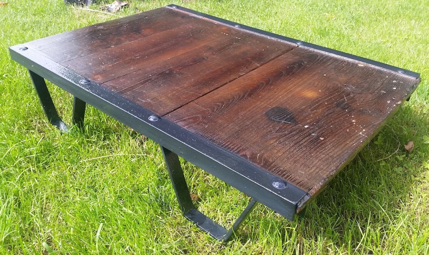 Table basse Palette industrielle SNCF années 50 acier et bois Vintage