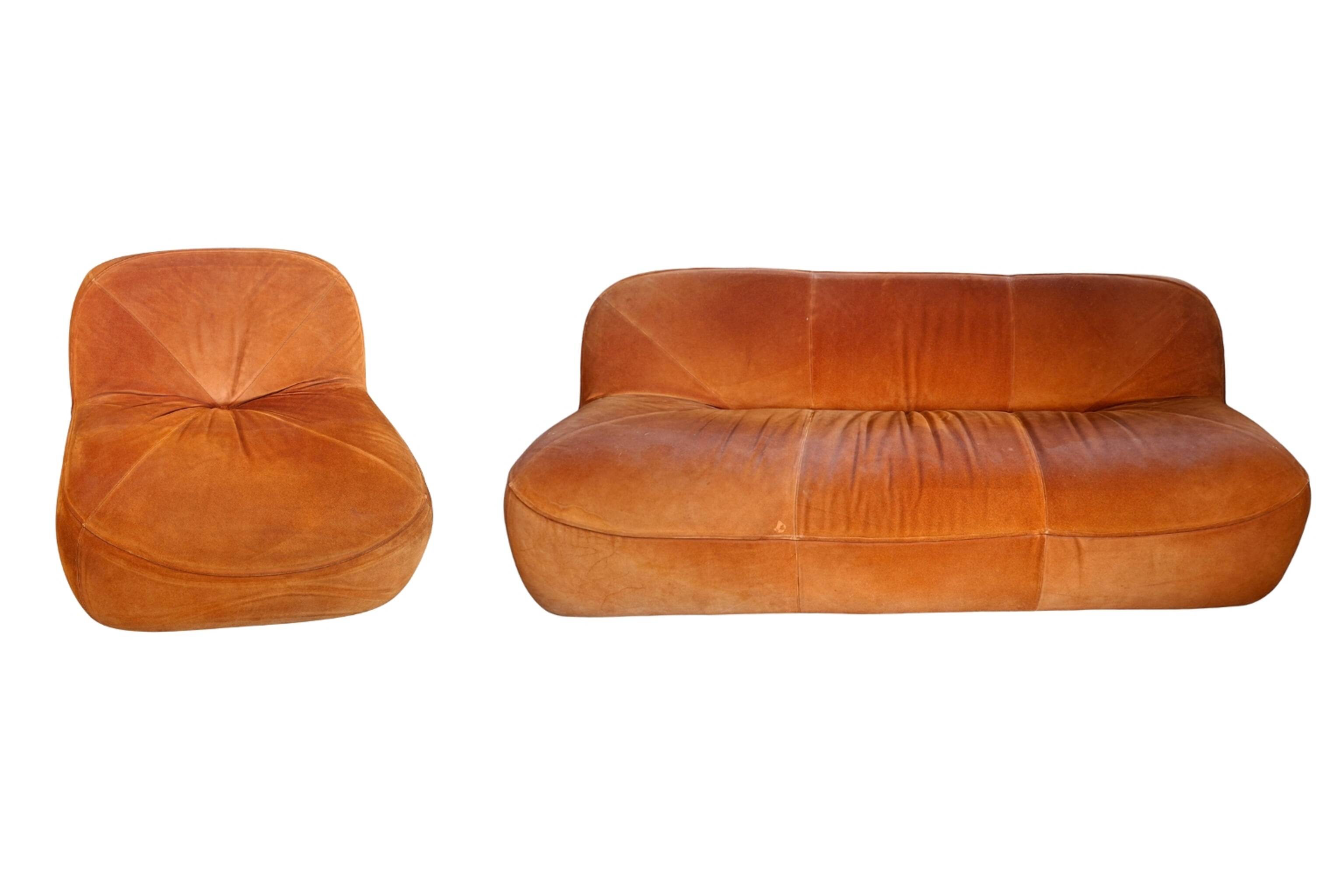 Set Vintage Anni '70: Divano 3 Posti + Poltrona in Velluto Arancione