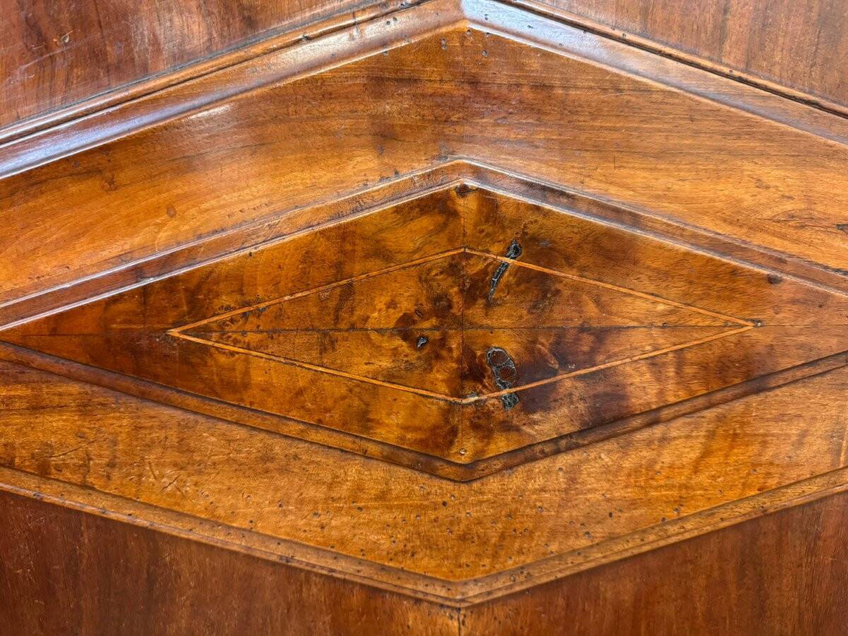 Armoire Bourguignonne En Noyer Massif