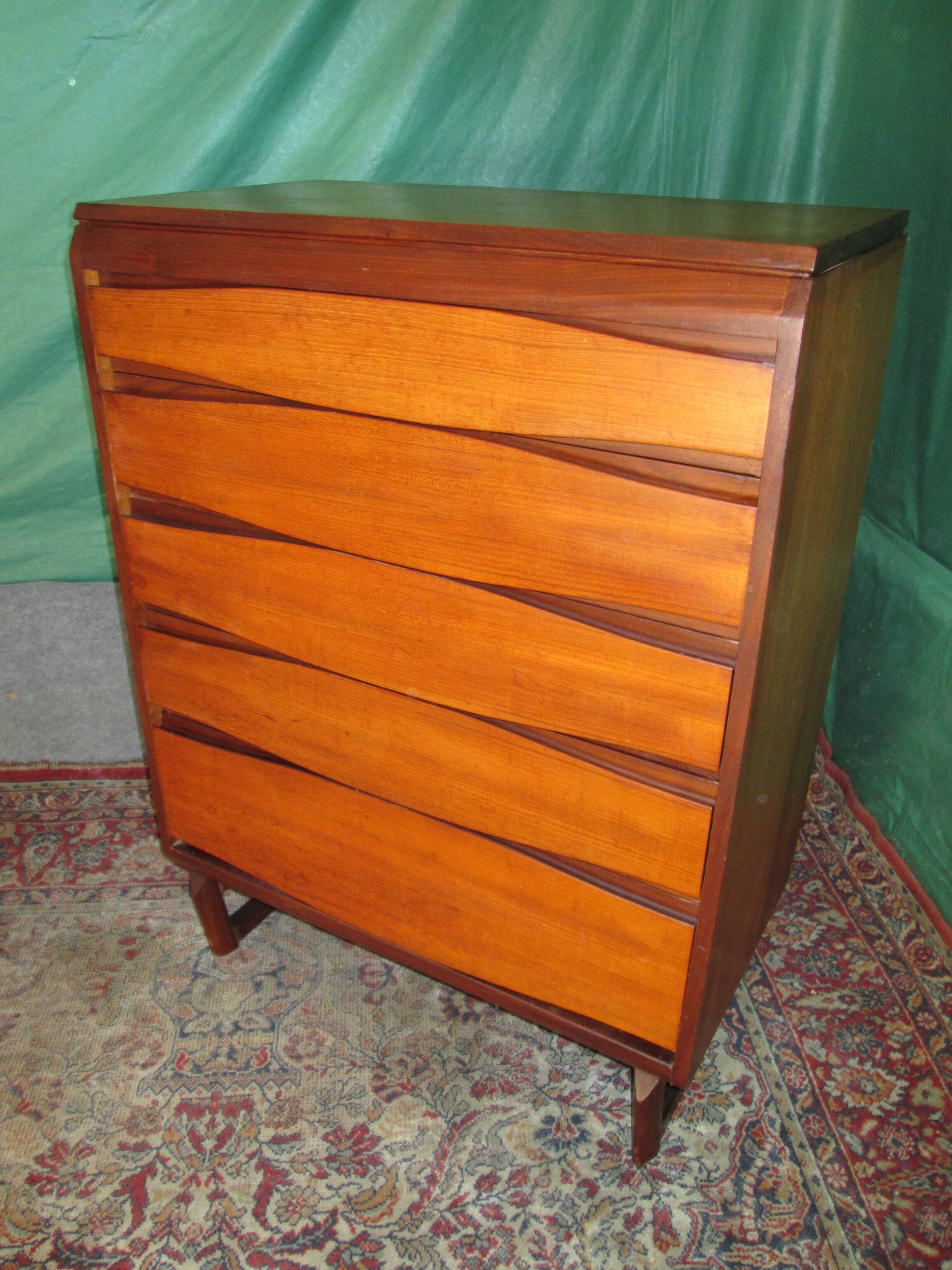 Commode vintage en teck et noyer