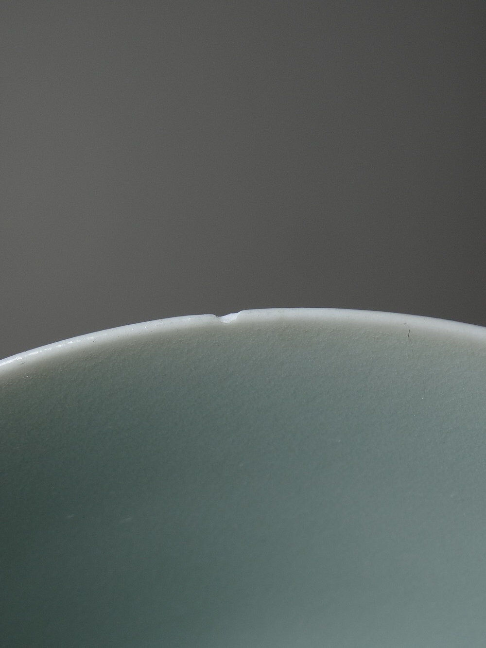 4 vintage Chinese rice bowls in celadon porcelain from the 70s-80s with reliefs of koi carp.