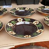 6 glazed terracotta plates