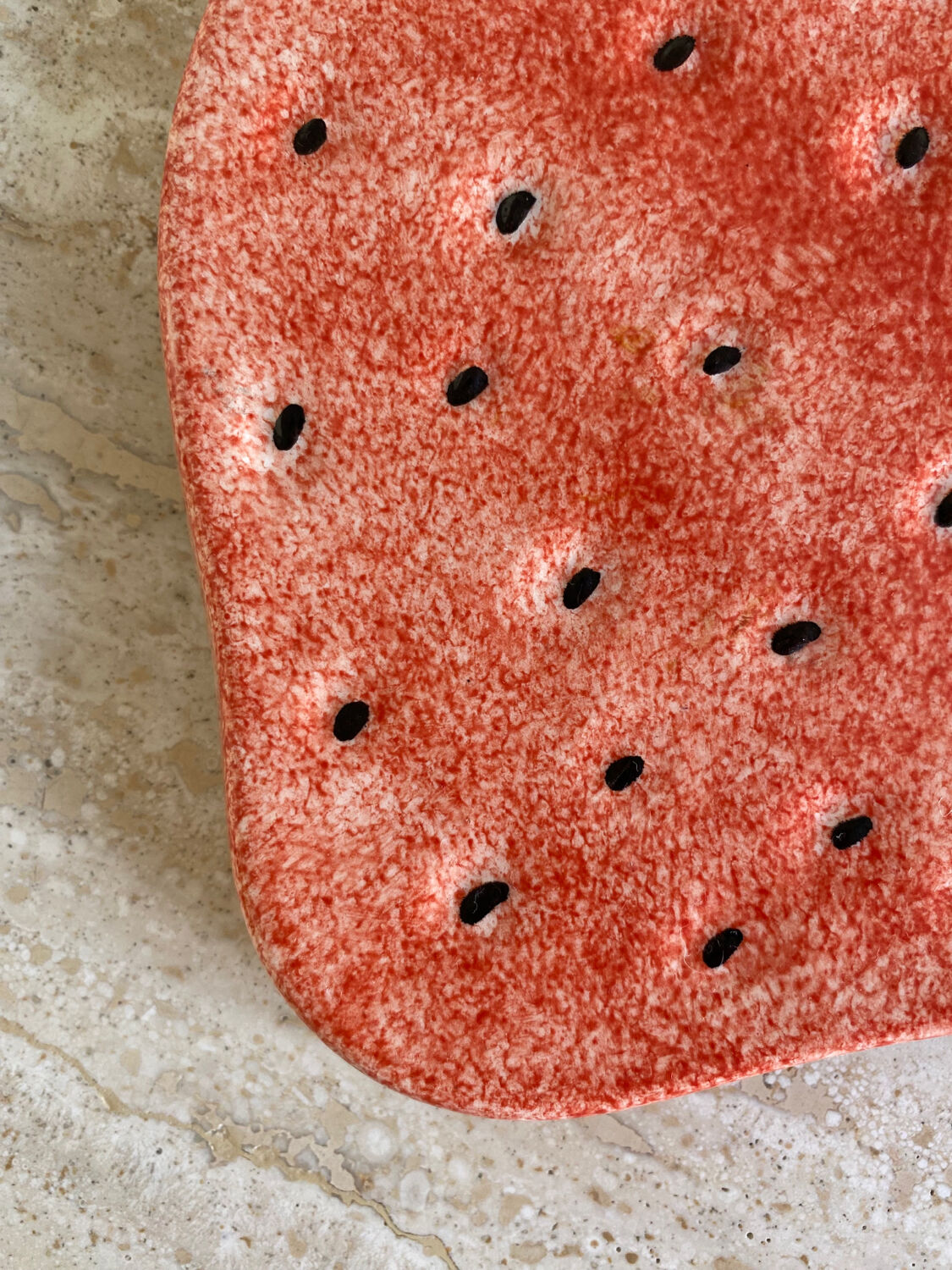 Dessous de plat en céramique fraise