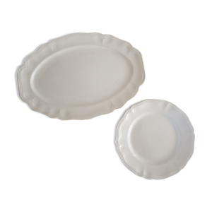 Plat et trois assiettes