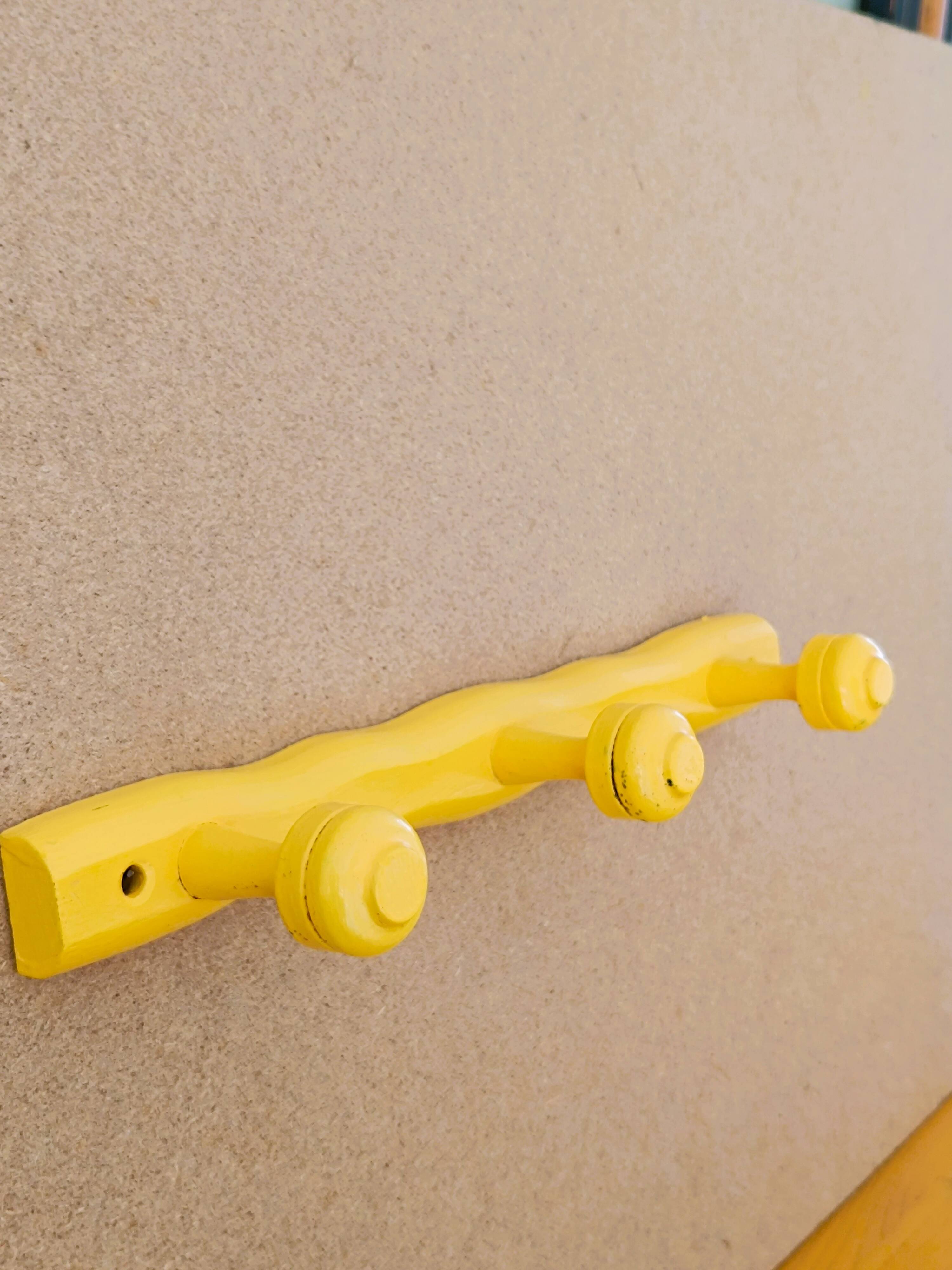 Wooden coat rack with 3 hooks