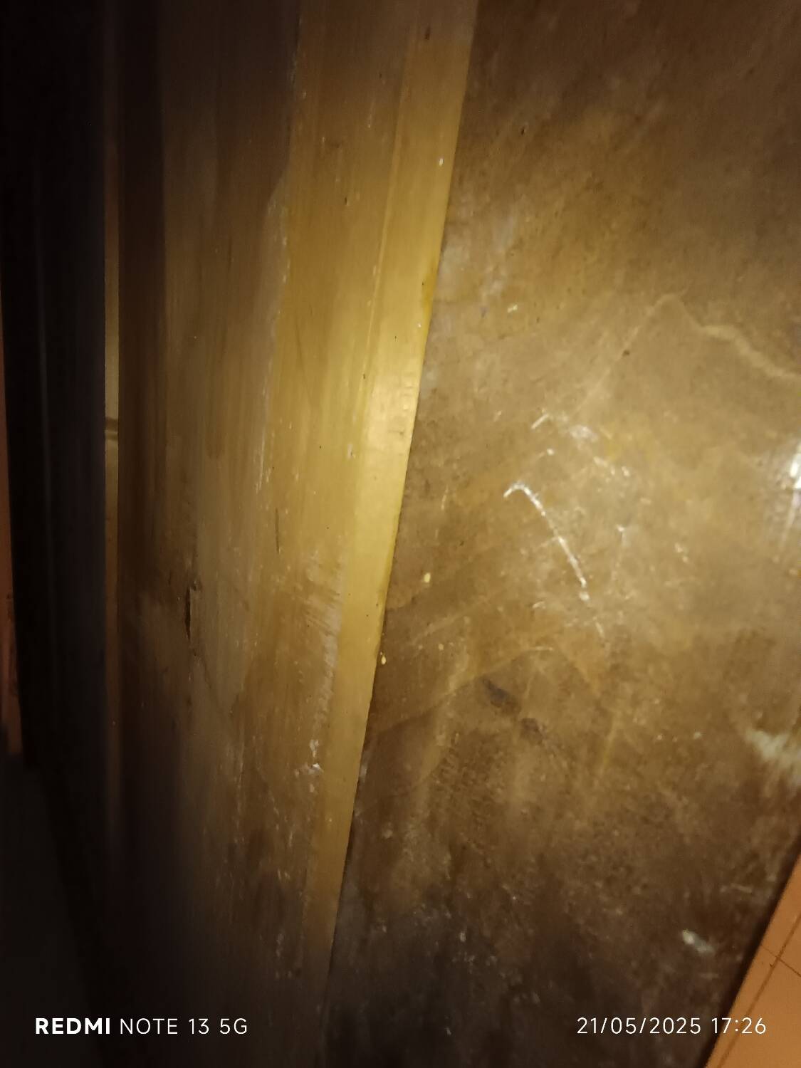 Armoire de chateau en noyer début XIXème