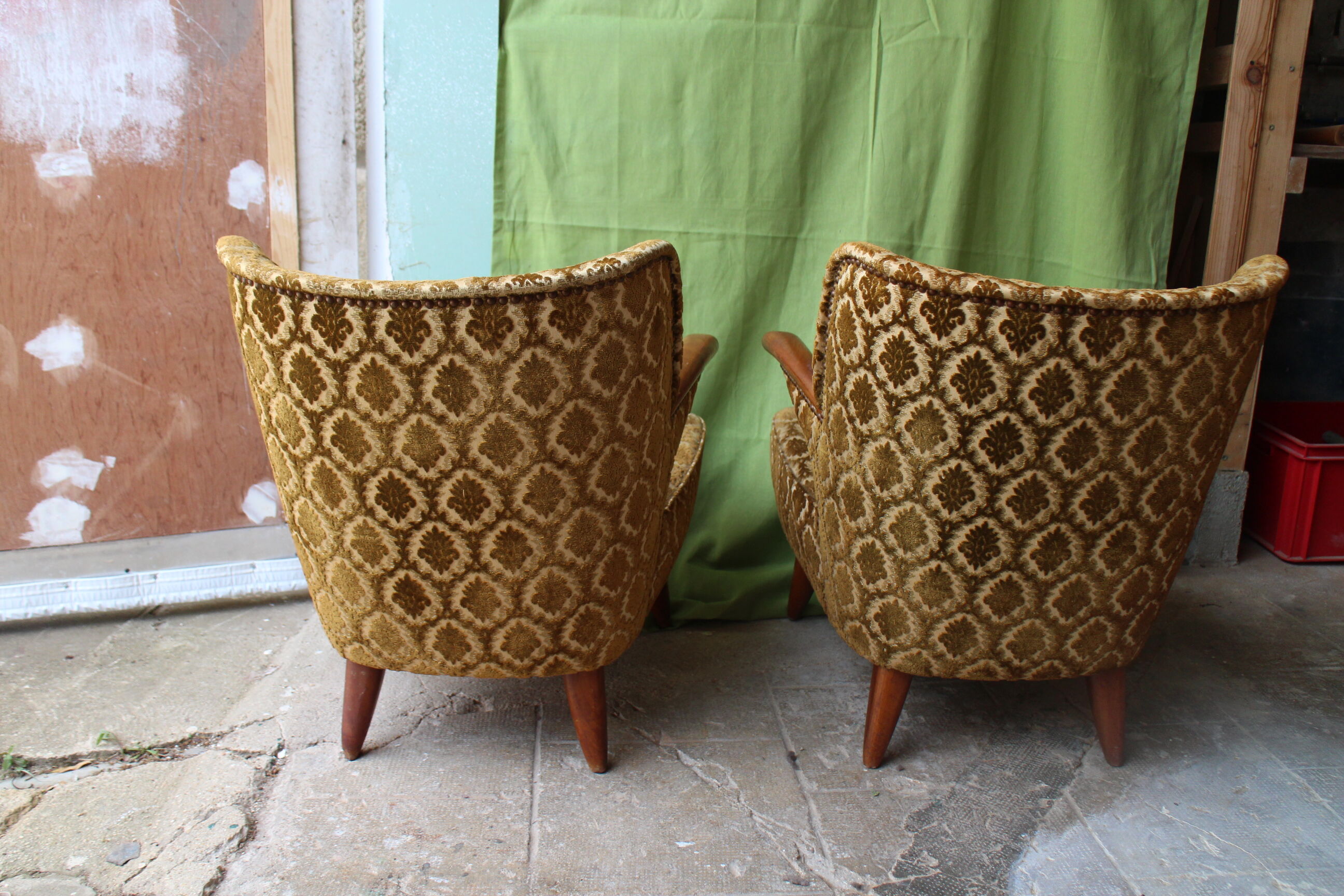 Pair of cocktail armchairs