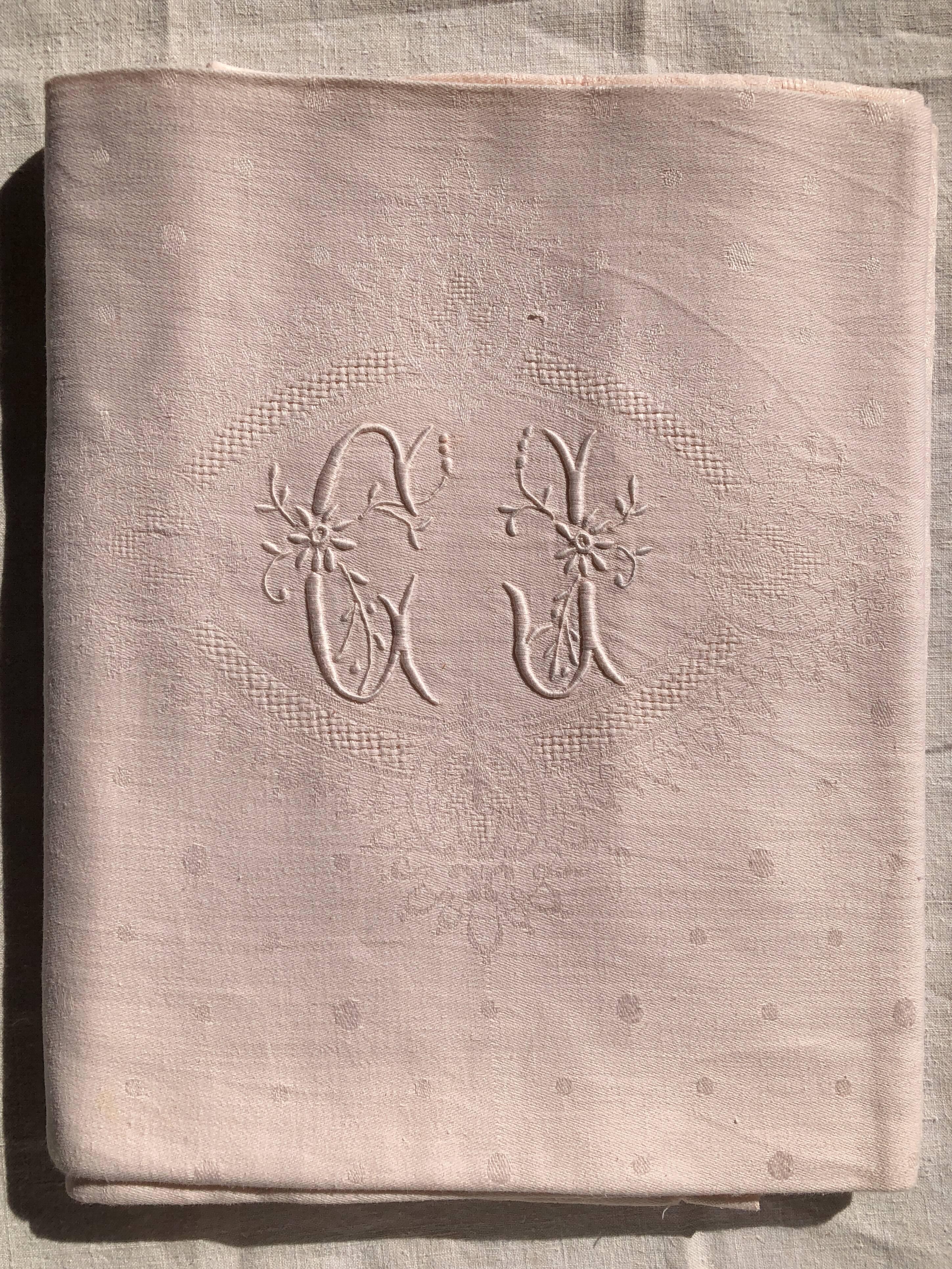 Nappe ancienne en damassée coton teintée en rose thé