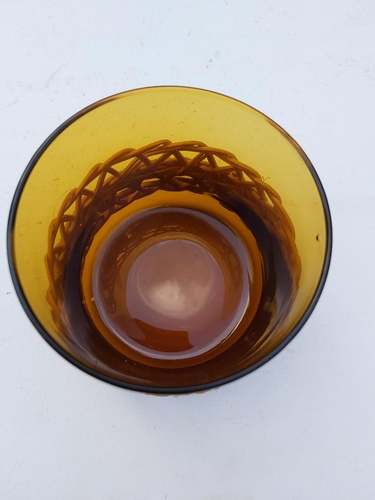 Set de 6 verres ambrés et rotin