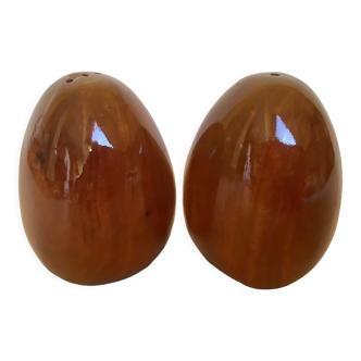 Salt shaker and pepper wooden eggs varnished salt and pepper