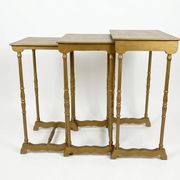 Set de 3 tables gigognes – Finition dorée