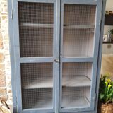 Mesh cabinet