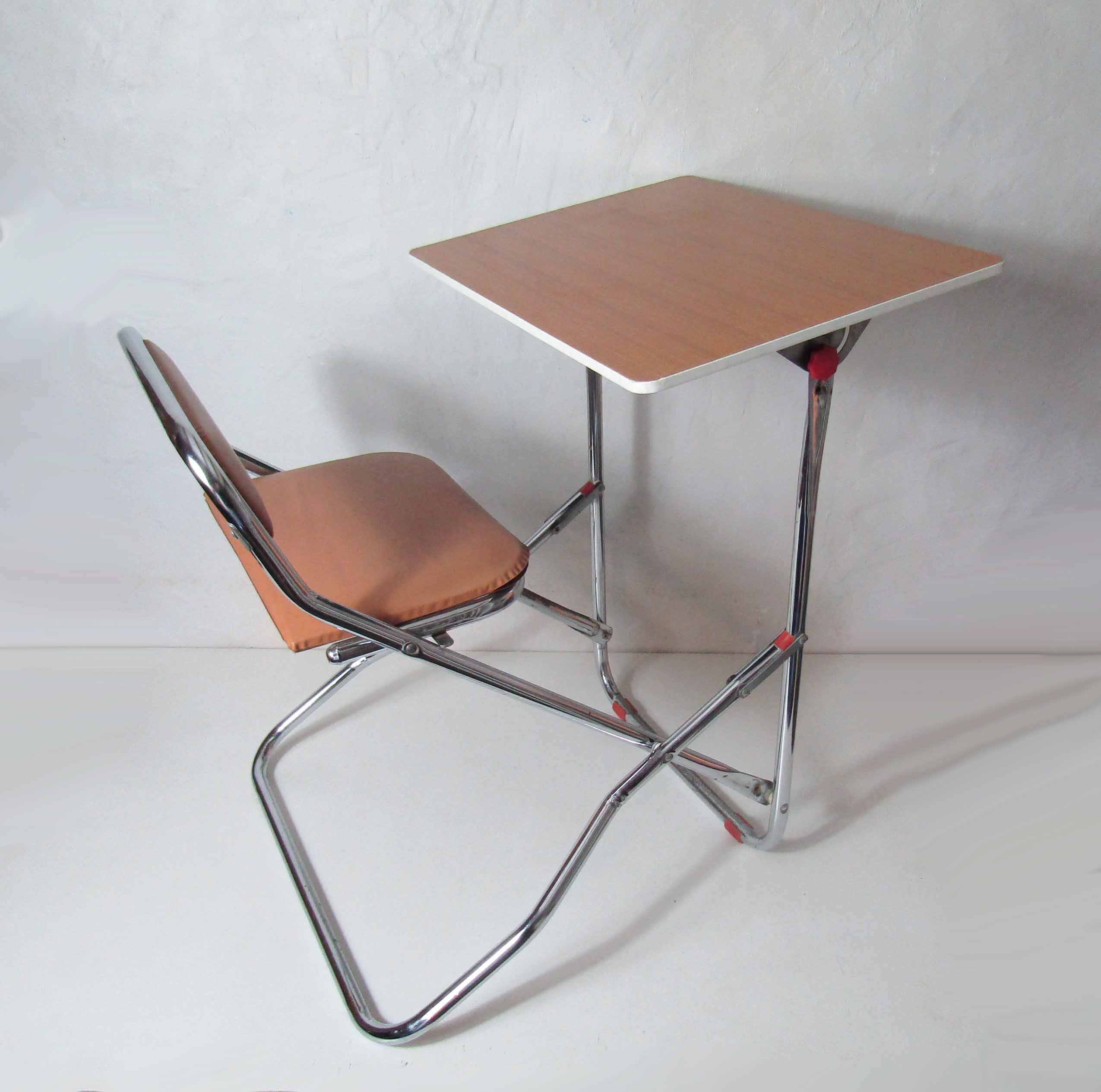 Former foldable gico desk for children chrome skai formica