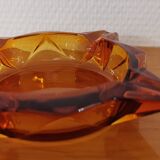 2 vintage luminarc amber star ashtrays from the 1970s