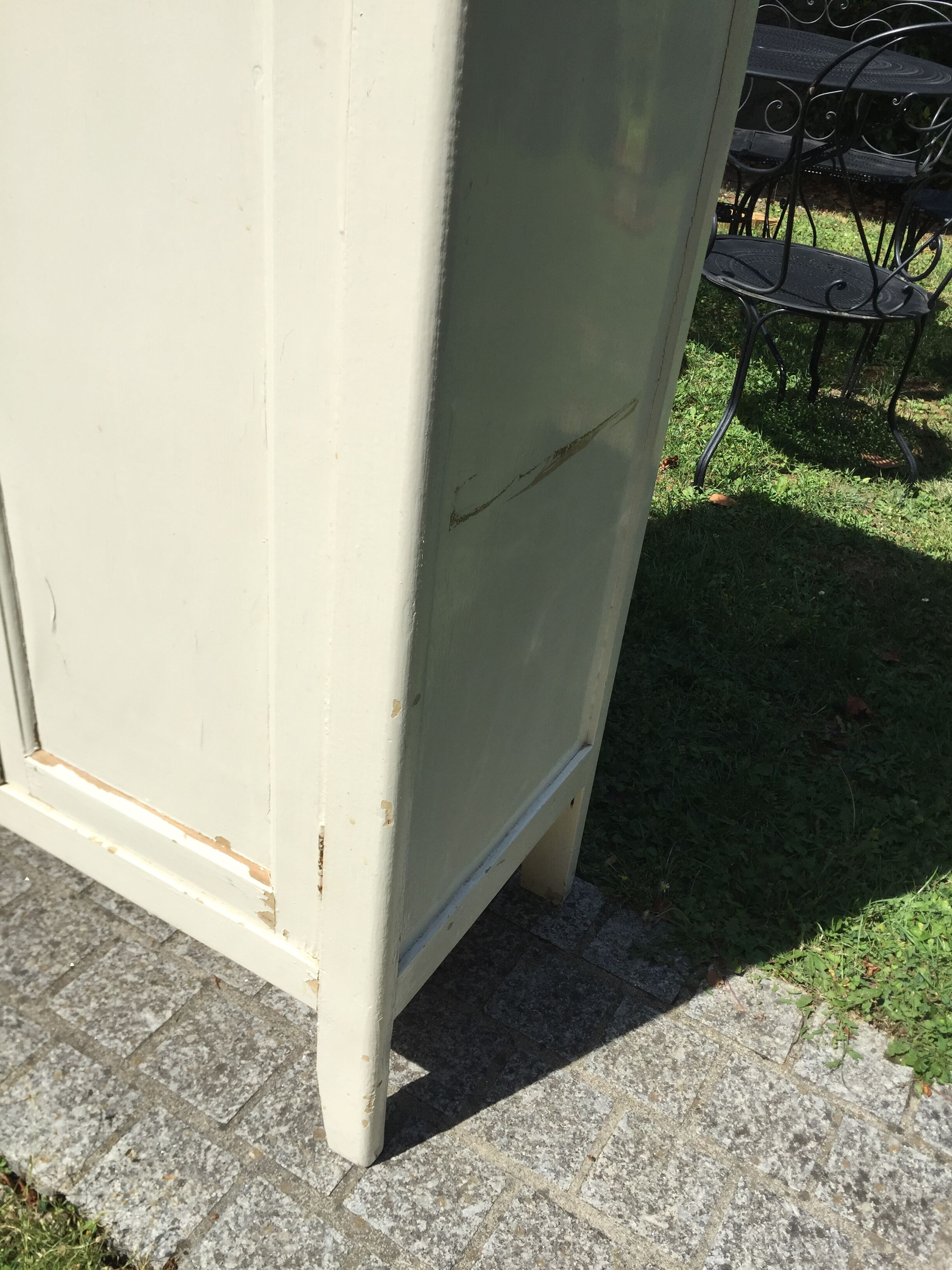 Wardrobe Parisian vintage 1950 white