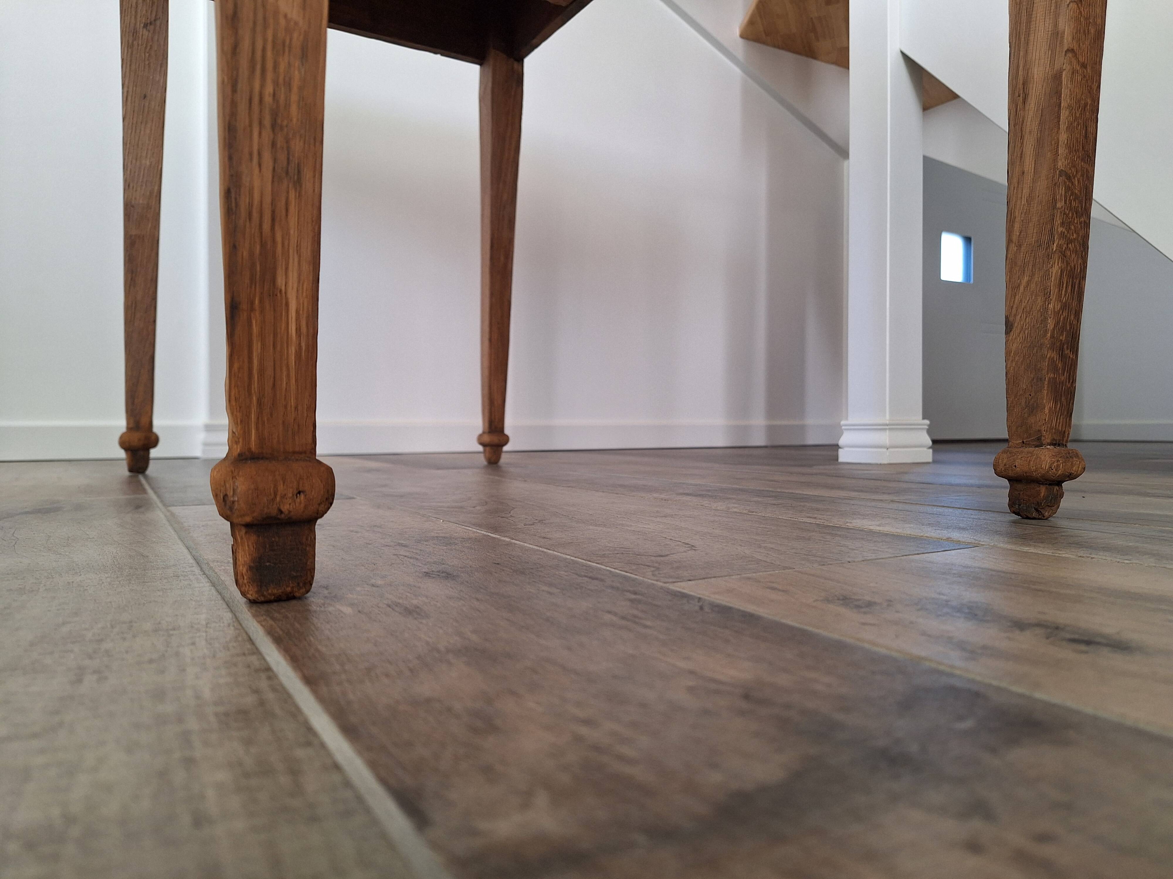 Chain Farm Table Desk