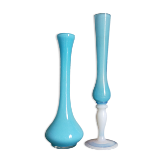 Duo de vases soliflores en opaline de foire vintages