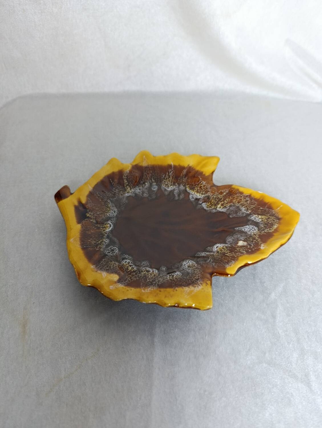 Vallauris style leaf-shaped bowl